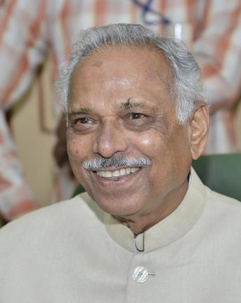 ಹಕ್ಕಿಪಿಕ್ಕಿ ಕ್ಯಾಂಪ್‌ನ ನಿರ್ವಸಿತರಿಗೆ ಹಕ್ಕುಪತ್ರ ನೀಡಲು ಕಾಗೋಡು ತಿಮ್ಮಪ್ಪ ಸೂಚನೆ